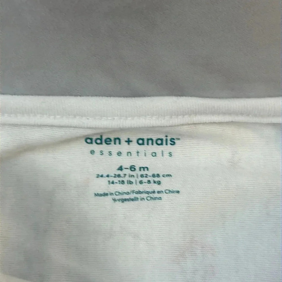 Aden + Anais - essentials swaddle sleep sack blanket. Size 4-6 months (14-18 lb) - Picture 2 of 4